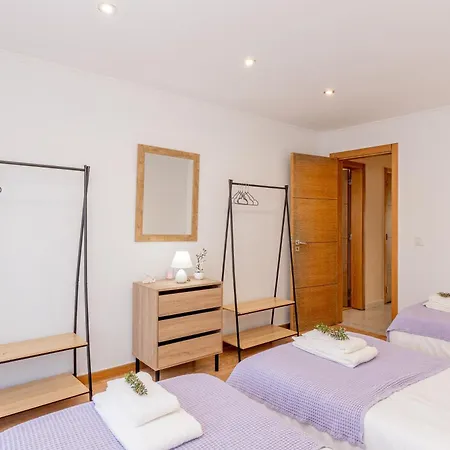 Villa Ls House-a Passos Do Mar