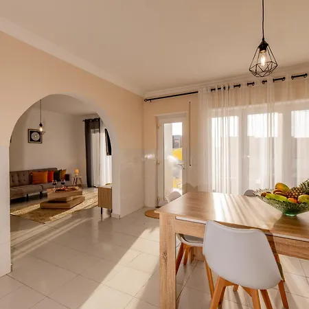 Ls House-a Passos Do Mar Villa