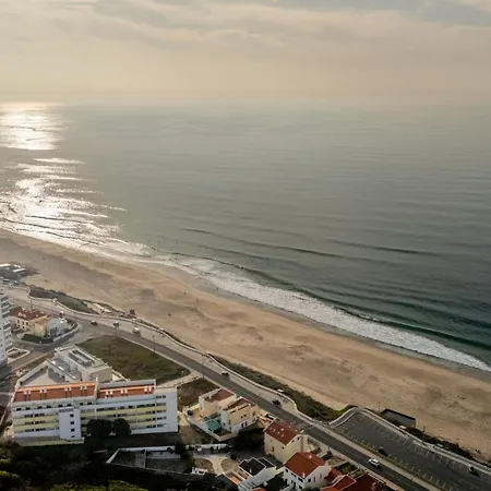 Ls House-a Passos Do Mar