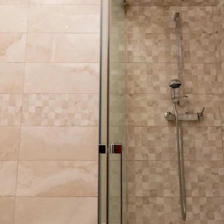 Ls House-a Passos Do Mar