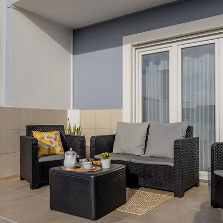 Ls House-a Passos Do Mar Villa