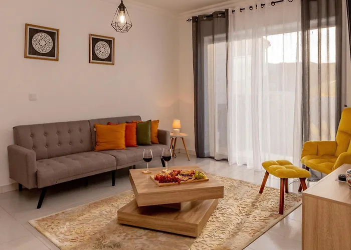 Villa Ls House-a Passos Do Mar