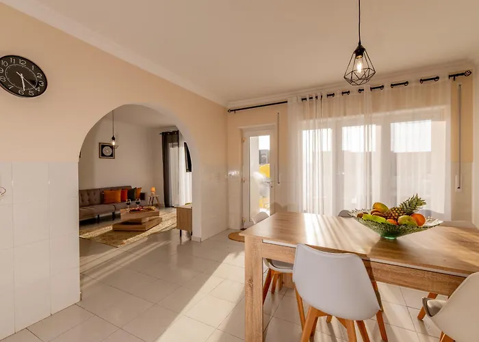 Ls House-a Passos Do Mar Villa