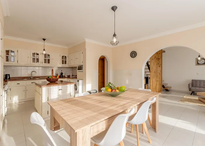 Villa Ls House-a Passos Do Mar *